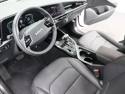 Kia Niro 2022, 74000 км, за 12414.6 USD - фото 10