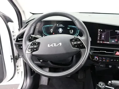 Kia Niro 2022, 74000 км, за 12414.6 USD - фото 11