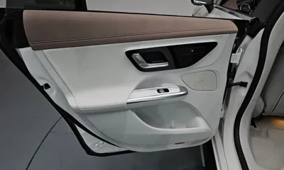 Mercedes-Benz EQE 2024, 23923 км, за 39022.82 USD - фото 25