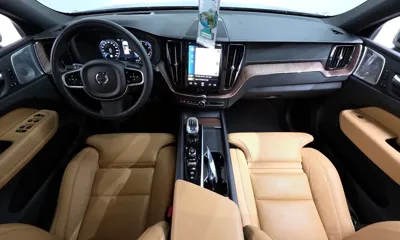 Volvo XC60 2021, 55776 км, за 27062.52 USD - фото 7