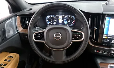 Volvo XC60 2021, 55776 км, за 27062.52 USD - фото 13
