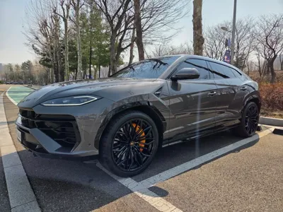 Lamborghini Urus · 2025 год