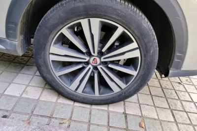 Roewe RX5 New Energy 2017, 60200 км, за 6850 USD - фото 8
