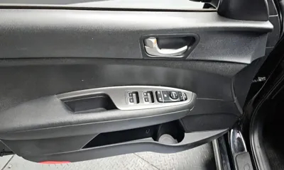 Kia K5 2018, 43807 км, за 9051.87 USD - фото 17