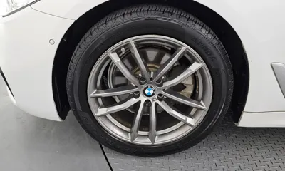 BMW 5-Series 2018, 137350 км, за 15621.53 USD