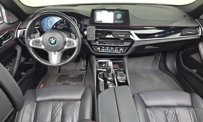 BMW 5-Series 2018, 137350 км, за 15606.31 USD - фото 7