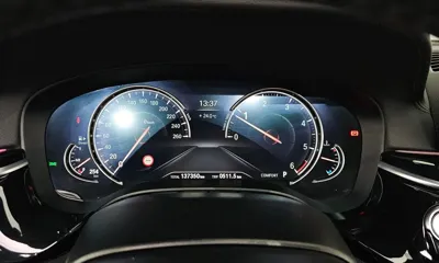 BMW 5-Series 2018, 137350 км, за 15606.31 USD - фото 8