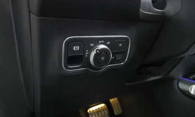 Mercedes-Benz GLB-Class 2022, 37650 км, за 23442.07 USD - фото 27
