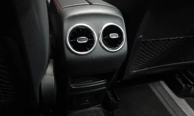 Mercedes-Benz GLB-Class 2022, 37650 км, за 23442.07 USD - фото 31
