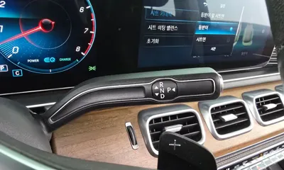 Mercedes-Benz GLE-Class 2020, 87817 км, за 37744.61 USD - фото 9