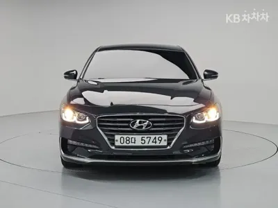 Hyundai Grandeur 2019, 183893 км, за 7361.57 USD
