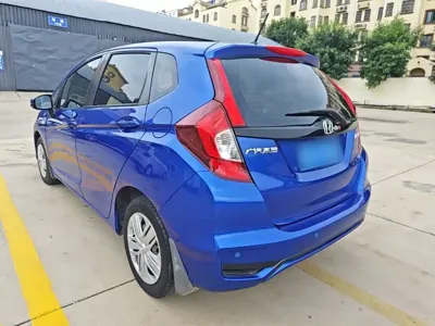Honda Fit 2019, 72900 км, за 6335.73 USD
