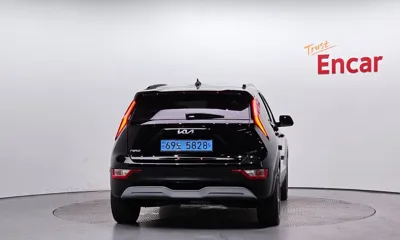 Kia Niro 2024, 10108 км, за 19014.12 USD