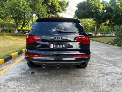 Audi Q7 2011, 145000 км, за 8510.14 USD