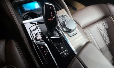 BMW 5-Series 2021, 93857 км, за 25099.32 USD - фото 9