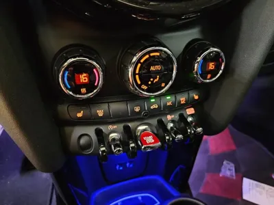 MINI Cooper 2020, 93278 км, за 8008.4 USD - фото 12