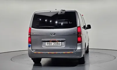 Hyundai Starex 2020, 81539 км, за 10156.36 USD