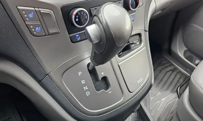 Hyundai Starex 2020, 81539 км, за 10156.36 USD - фото 9