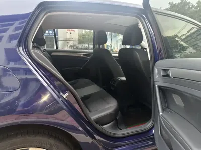 Volkswagen Golf 2020, 70000 км, за 7180.56 USD - фото 22