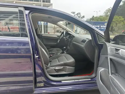 Volkswagen Golf 2020, 70000 км, за 7180.56 USD - фото 33