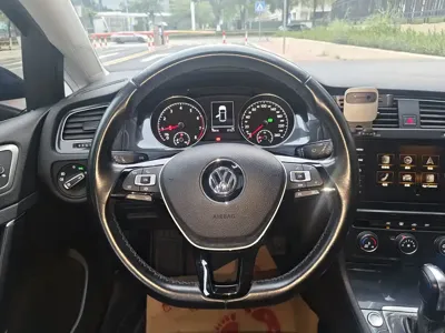 Volkswagen Golf 2020, 70000 км, за 7180.56 USD - фото 39