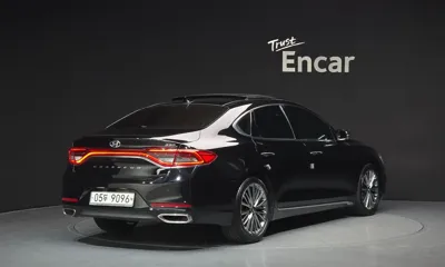 Hyundai Grandeur 2018, 166000 км, за 9051.24 USD