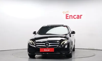 Mercedes-Benz E-Class 2019, 73823 км, за 15471.62 USD