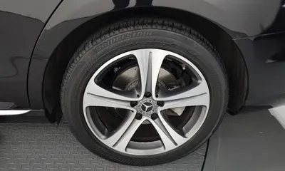 Mercedes-Benz E-Class 2019, 73823 км, за 15471.62 USD