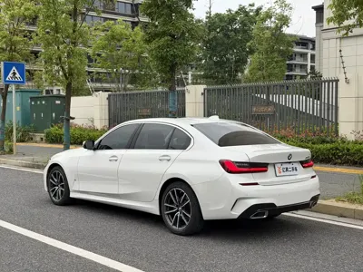 BMW 3 Series 2021, 68500 км, за 20305.67 USD