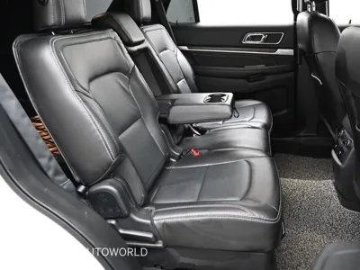 Ford Explorer 2018, 68750 км, за 11009.78 USD - фото 12