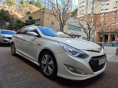 Hyundai Sonata 2012, 129315 км, за 2708.61 USD - фото 6