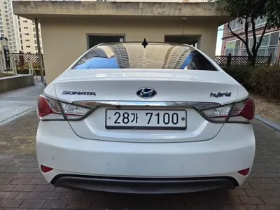 Hyundai Sonata 2012, 129315 км, за 2708.61 USD - фото 8