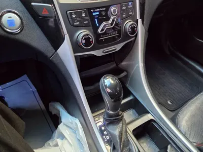 Hyundai Sonata 2012, 129315 км, за 2708.61 USD - фото 15