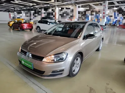 Volkswagen Golf · 2017 год