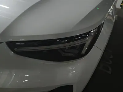Volvo XC40 2023, 10500 км, за 15112.83 USD