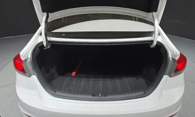 Hyundai Avante 2016, 95281 км, за 6414.01 USD - фото 20