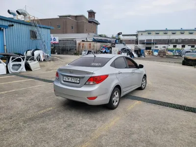 Hyundai Accent 2014, 109636 км, за 2599.35 USD
