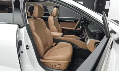 Hyundai Grandeur 2023, 17598 км, за 27832.48 USD - фото 10