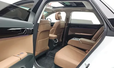 Hyundai Grandeur 2023, 17598 км, за 27832.48 USD - фото 12