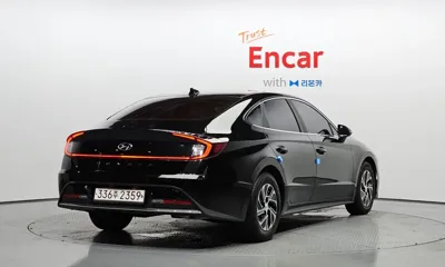 Hyundai Sonata 2021, 43703 км, за 13001.36 USD