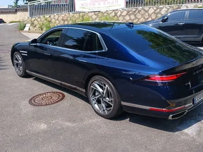 Genesis G90 2022, 63800 км, за 39087.97 USD
