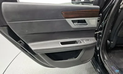 Jaguar XF 2017, 106051 км, за 5856.68 USD - фото 25