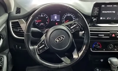 Kia Seltos 2020, 166000 км, за 9124.33 USD - фото 10