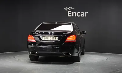 Hyundai Equus 2013, 111536 км, за 5583.29 USD