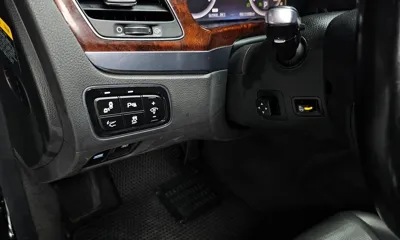 Hyundai Equus 2013, 111536 км, за 5583.29 USD - фото 17