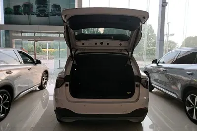 MG ES5 2025, 41800 км, за 14609 USD - фото 4