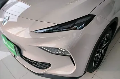 MG ES5 2025, 41800 км, за 14609 USD - фото 16