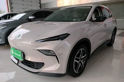 MG ES5 · 2025 год