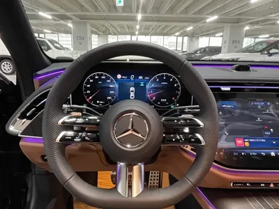 Mercedes-Benz E-Class 2026, 17 км, за 65970.86 USD - фото 9