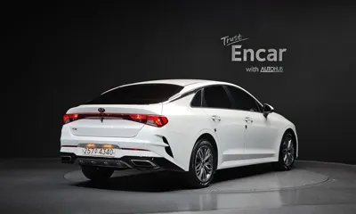 Kia K5 2021, 130894 км, за 9044.73 USD